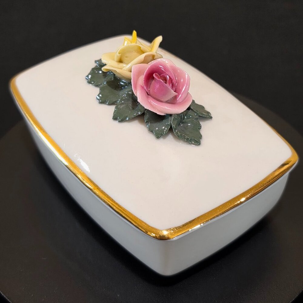 Dresden Blue Crown Vintage Lidded 3D Rose Rectangle Porcelain Trinket Jewel Box